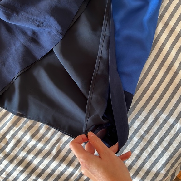 J.CREW SILK COLOR BLOCK SLIP DRESS - Navy and Cobalt Blue Print - Size 2 - Picture 6 of 7